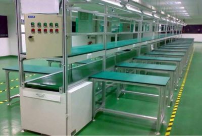 Băng tải PVC các cấu hình kết hợp bàn thao tác